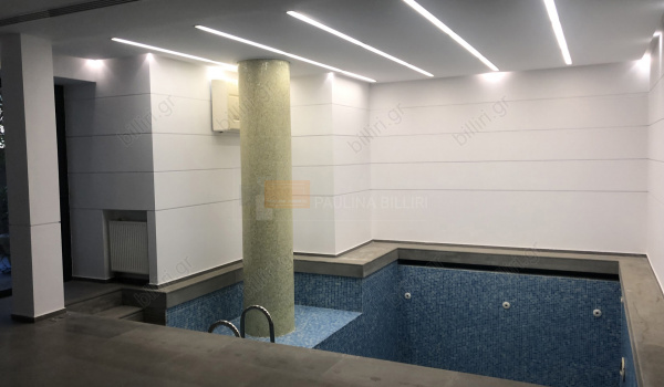 Εσωτερική πισίνα - Indoor pool